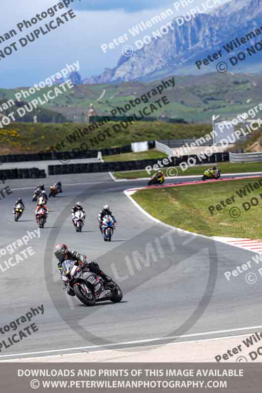 cadwell no limits trackday;cadwell park;cadwell park photographs;cadwell trackday photographs;enduro digital images;event digital images;eventdigitalimages;navarra;no limits trackdays;peter wileman photography;racing digital images;trackday digital images;trackday photos